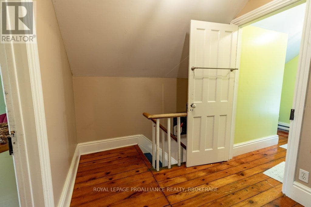 11 ELIZA STREET — Frontenac Islands (The Islands), Ontario - Main photo