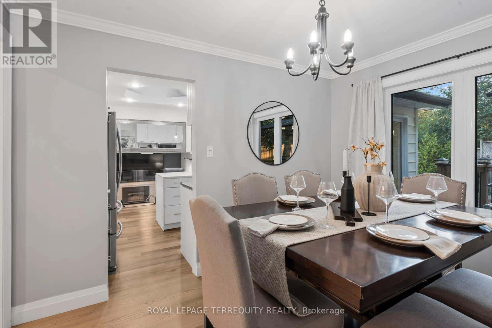 708 ARUBA CRESCENT — Oshawa (Northglen), Ontario - Photo 2 of 50