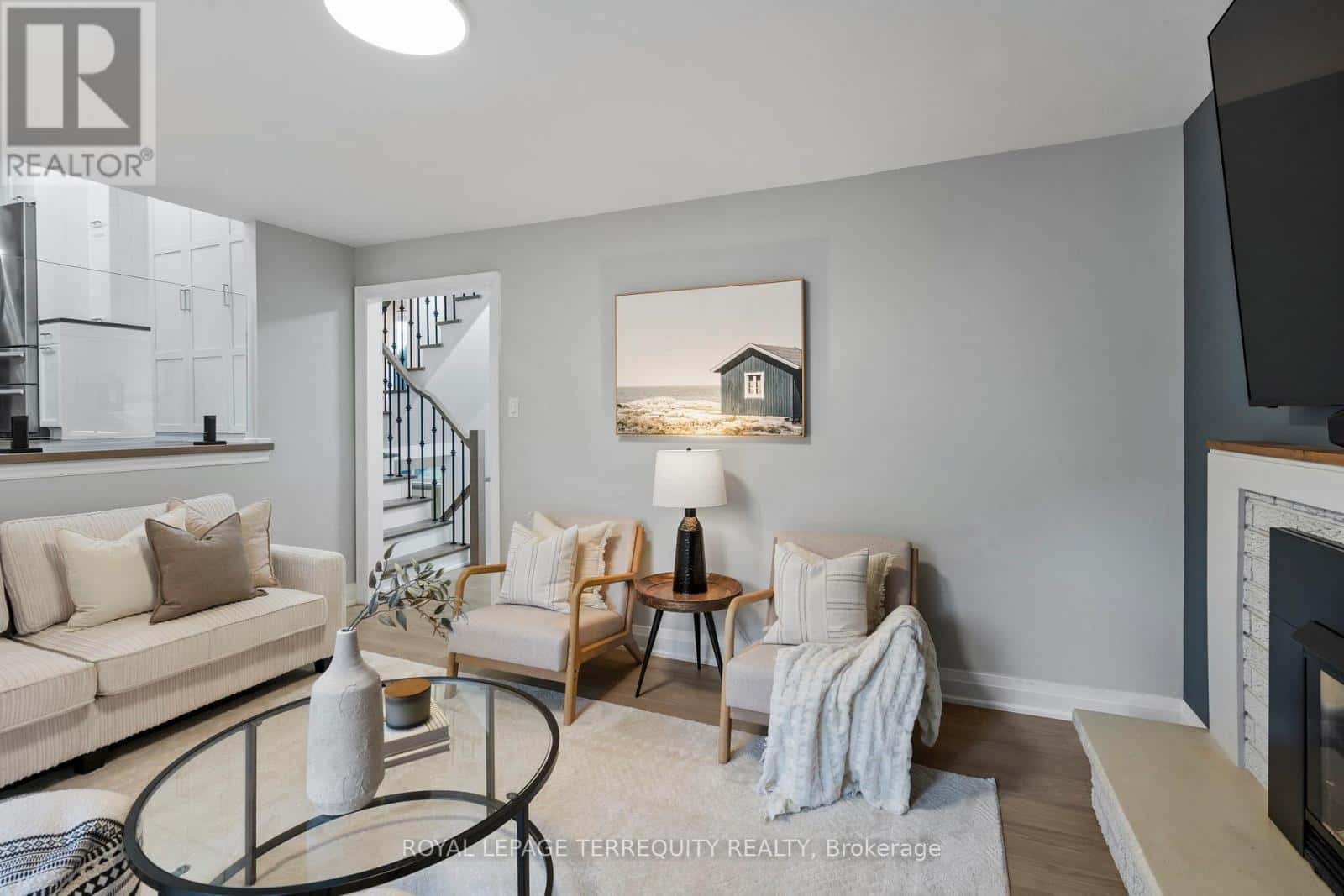 708 ARUBA CRESCENT — Oshawa (Northglen), Ontario - Photo 3 of 50