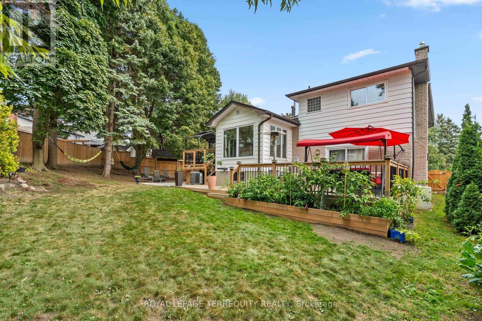 708 ARUBA CRESCENT — Oshawa (Northglen), Ontario - Photo 5 of 50