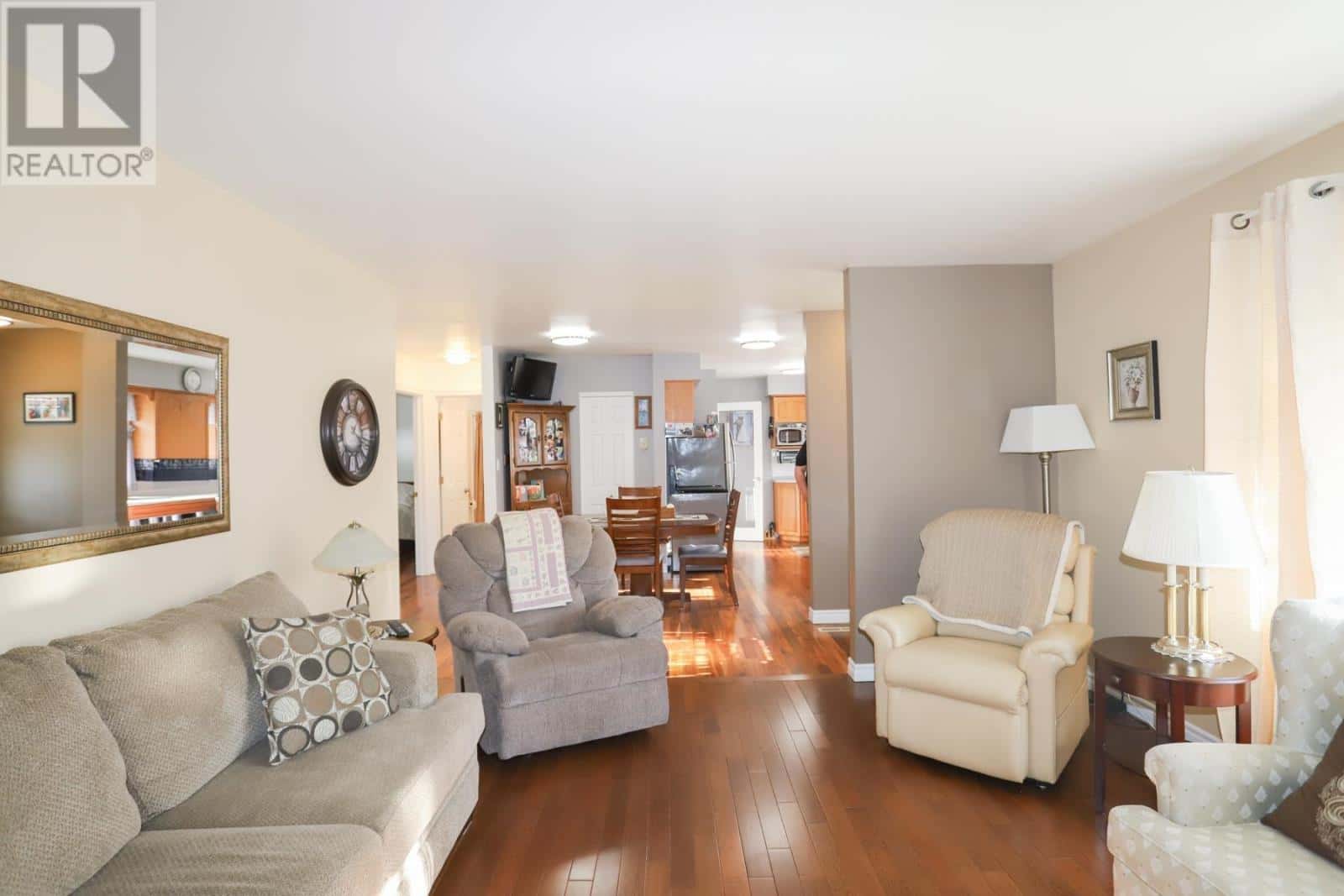 38 South Market ST — Sault Ste Marie, Ontario - Photo 5 of 46