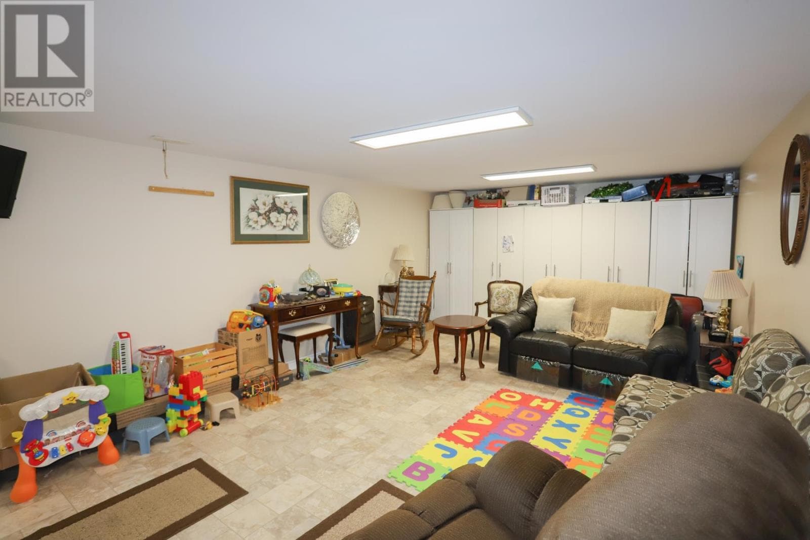 38 South Market ST — Sault Ste Marie, Ontario - Main photo