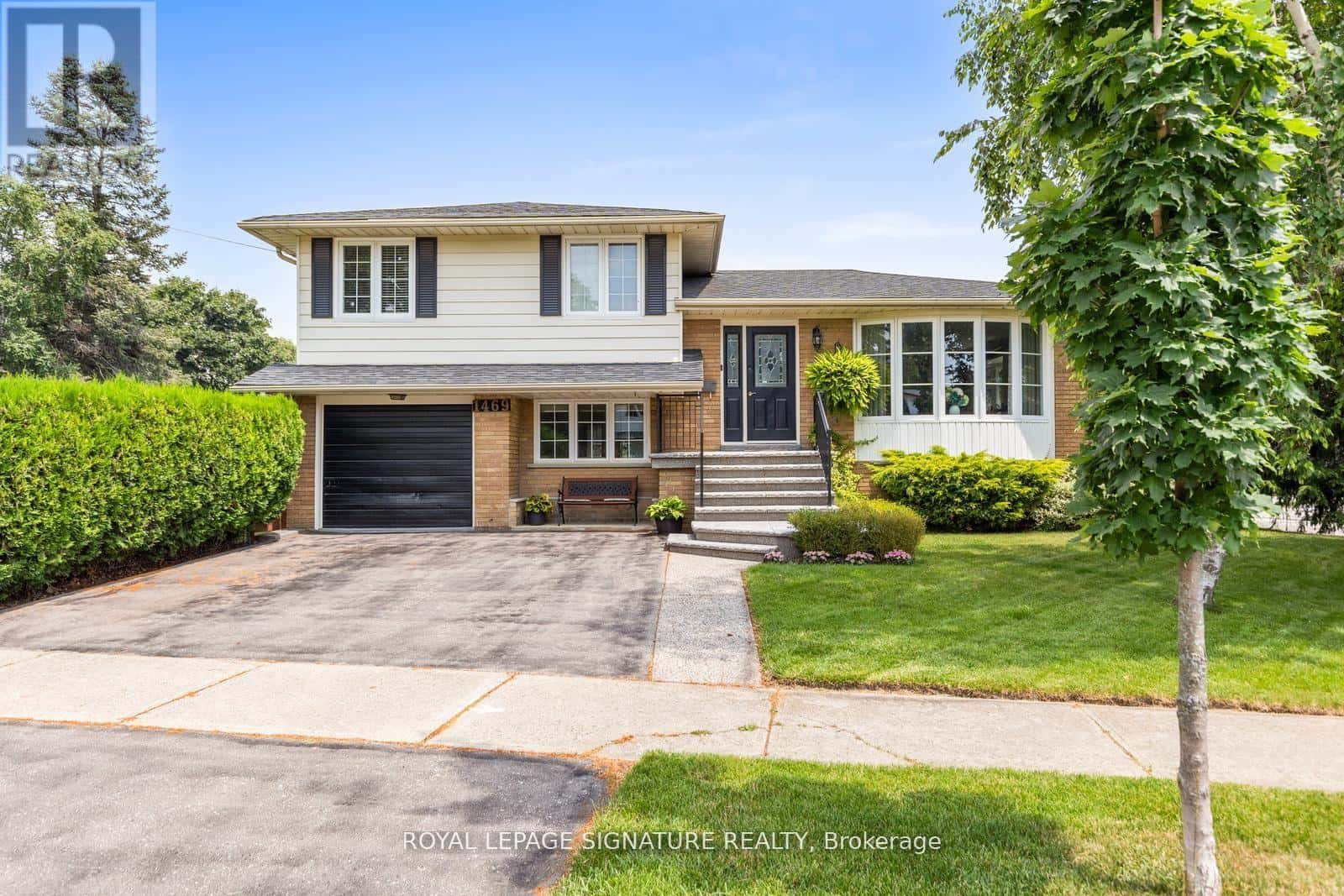 1469 HILLGROVE ROAD — Mississauga (Clarkson), Ontario - Photo 3 of 41