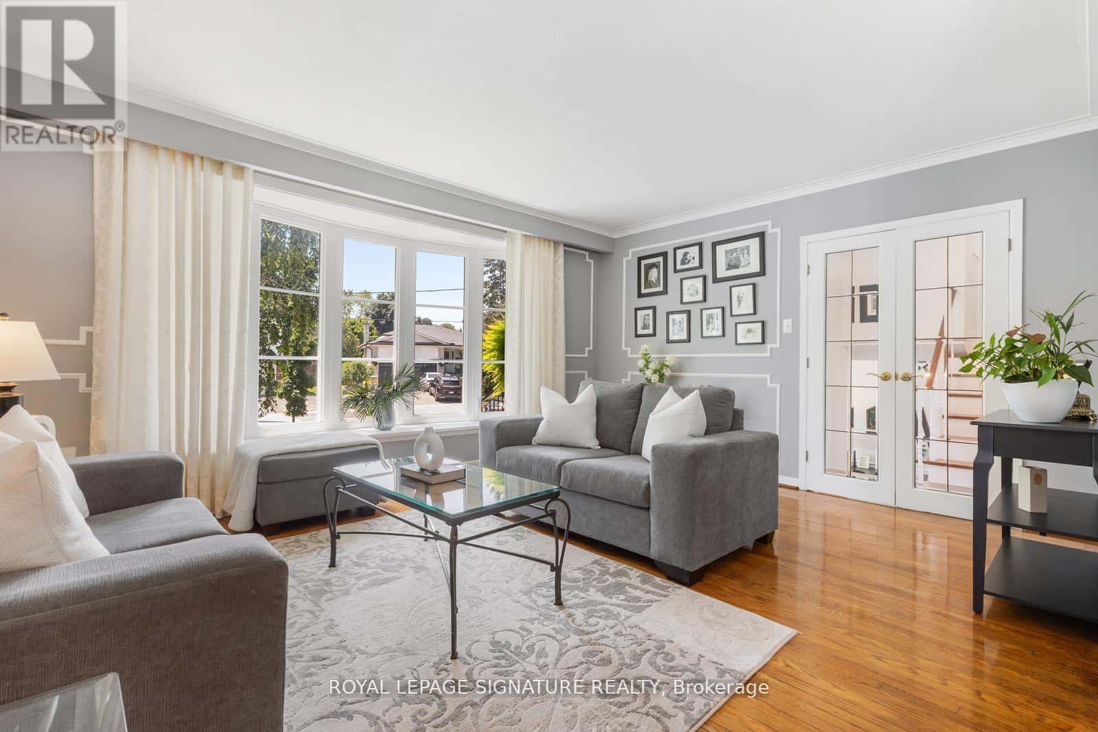 1469 HILLGROVE ROAD — Mississauga (Clarkson), Ontario - Photo 5 of 41