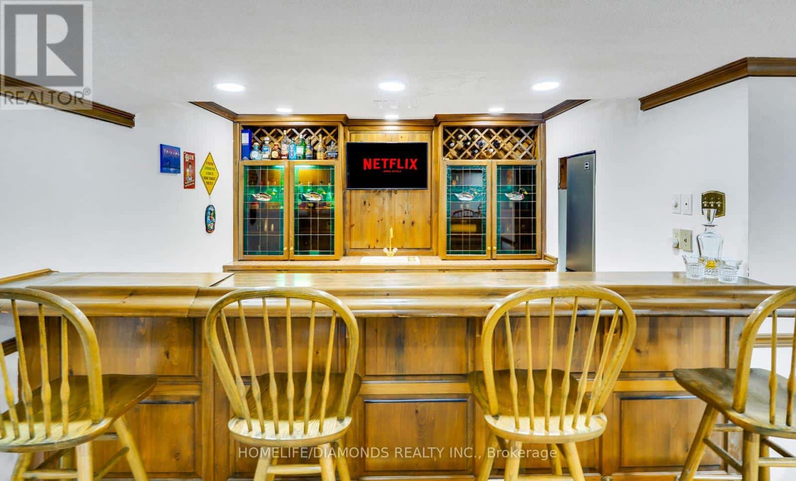 47 RIDGE POINT DRIVE — St. Catharines (Burleigh Hill), Ontario - Photo 5 of 49