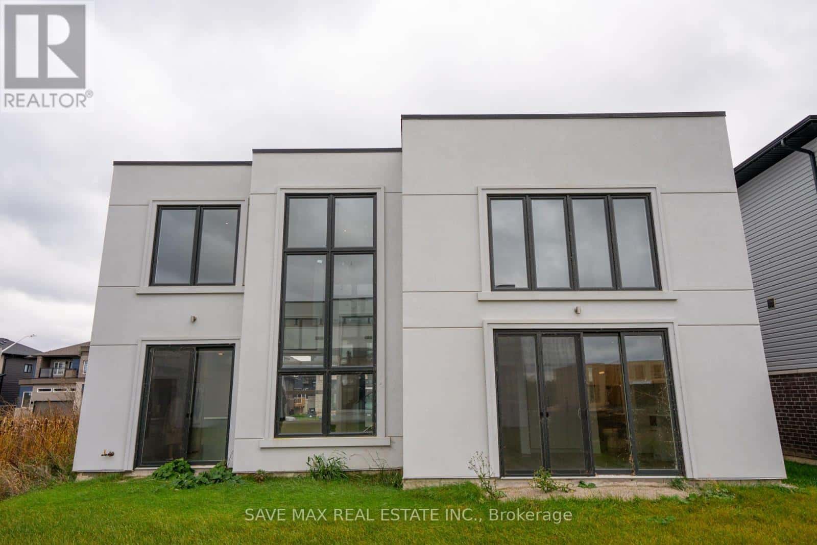 3775 Sunbank Crescent