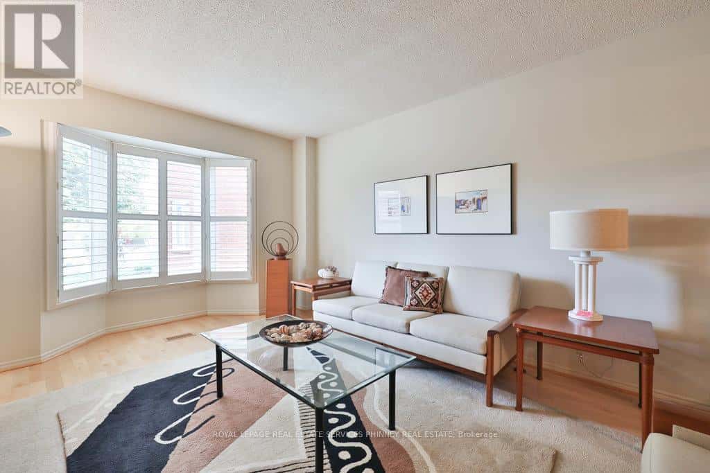 1995 PITAGORA COURT — Mississauga (Sheridan), Ontario - Photo 4 of 38