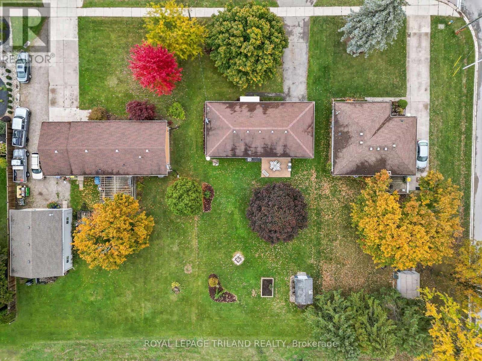 202 APPIN ROAD — Southwest Middlesex (Glencoe), Ontario - Photo 4 of 29