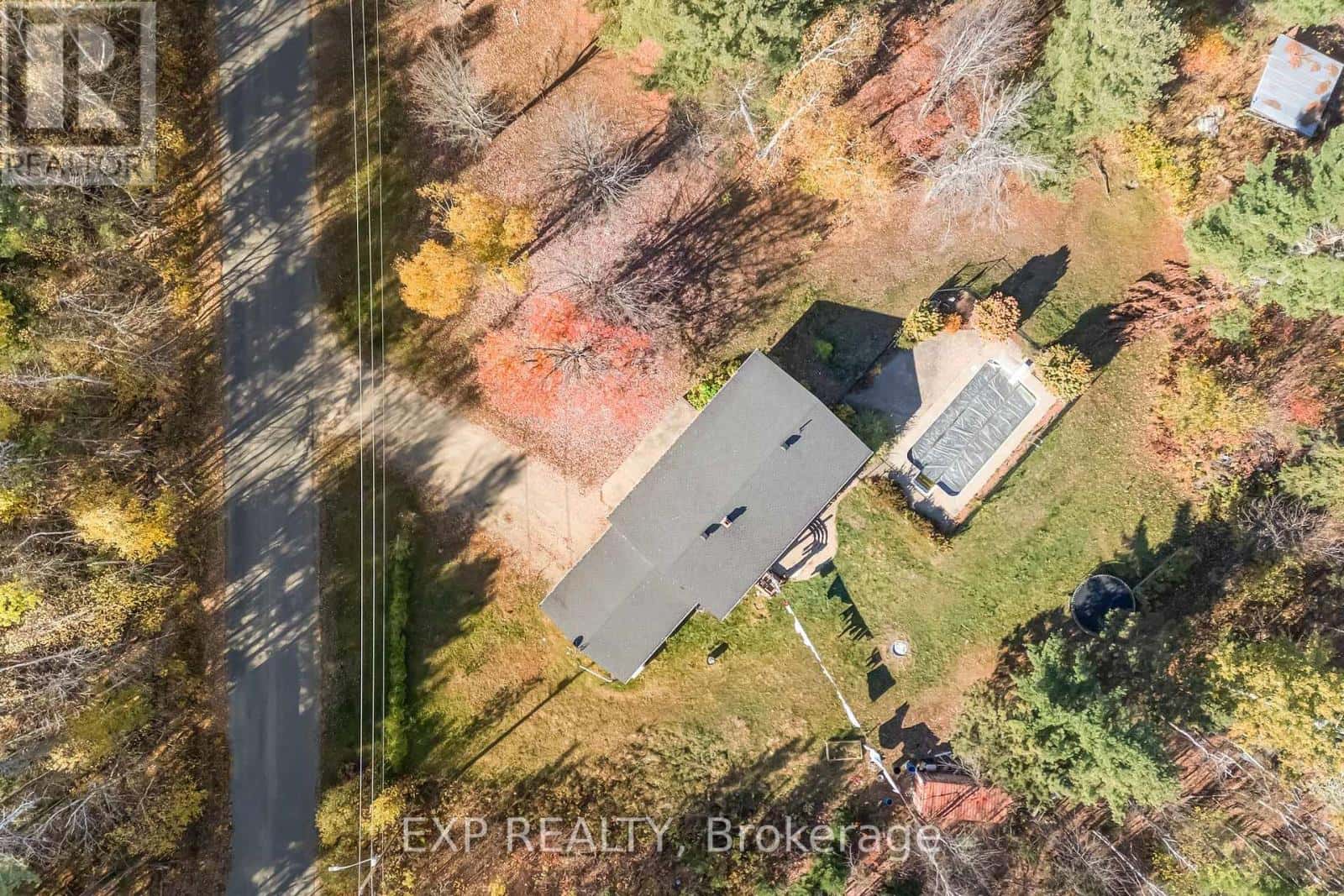 91 HILLCREST AVENUE — Killaloe, Hagarty and Richards, Ontario - Photo 3 of 29