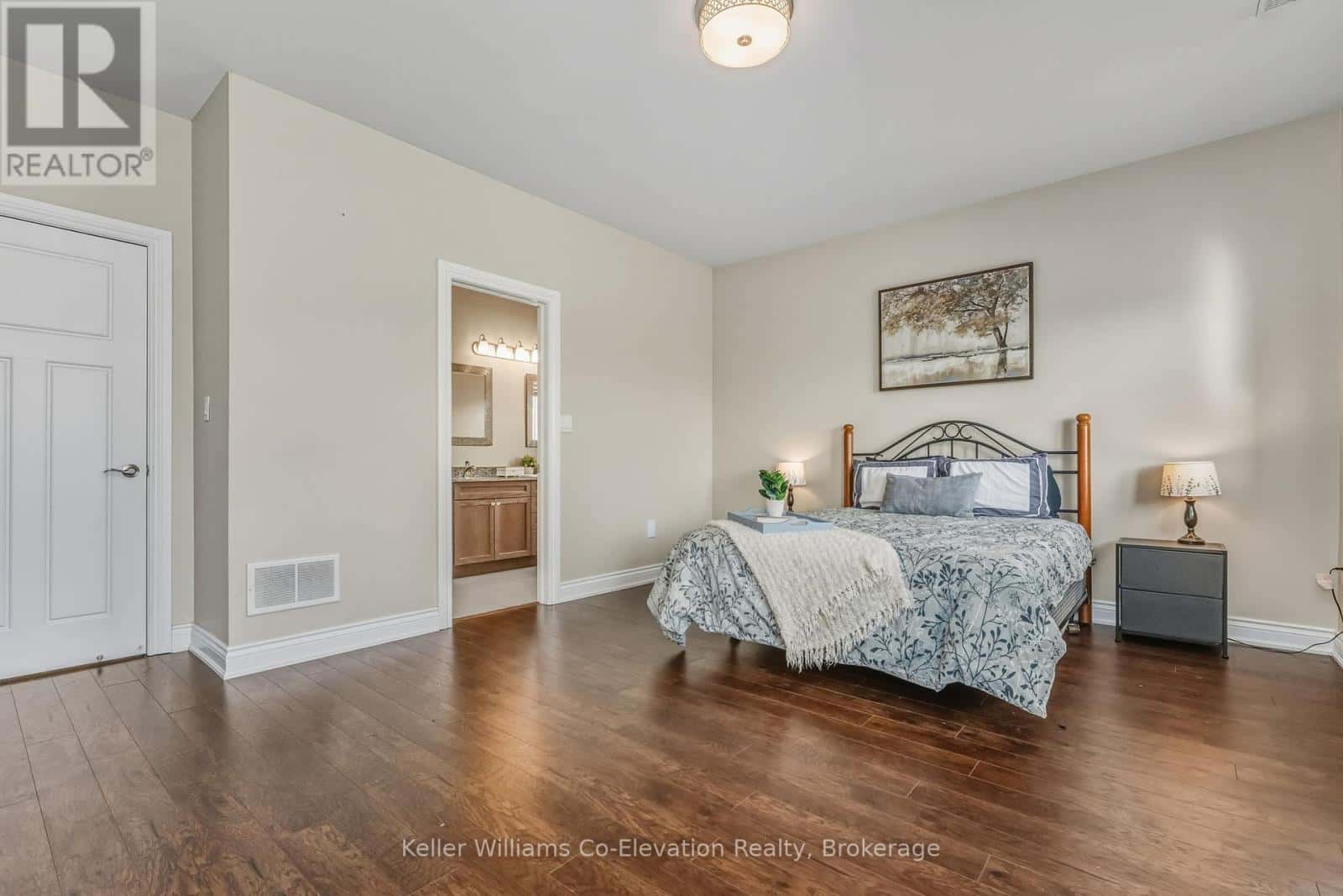 3931 WOOD AVENUE — Severn (West Shore), Ontario - Photo 2 of 29