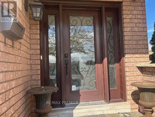 56 ISA COURT — Vaughan (Elder Mills), Ontario - Photo 5 of 25