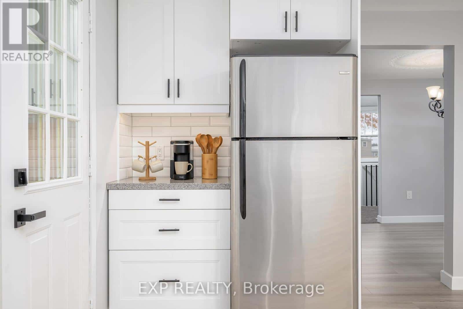 46 YOUNG STREET — Hastings Highlands (Monteagle Ward), Ontario - Photo 3 of 46