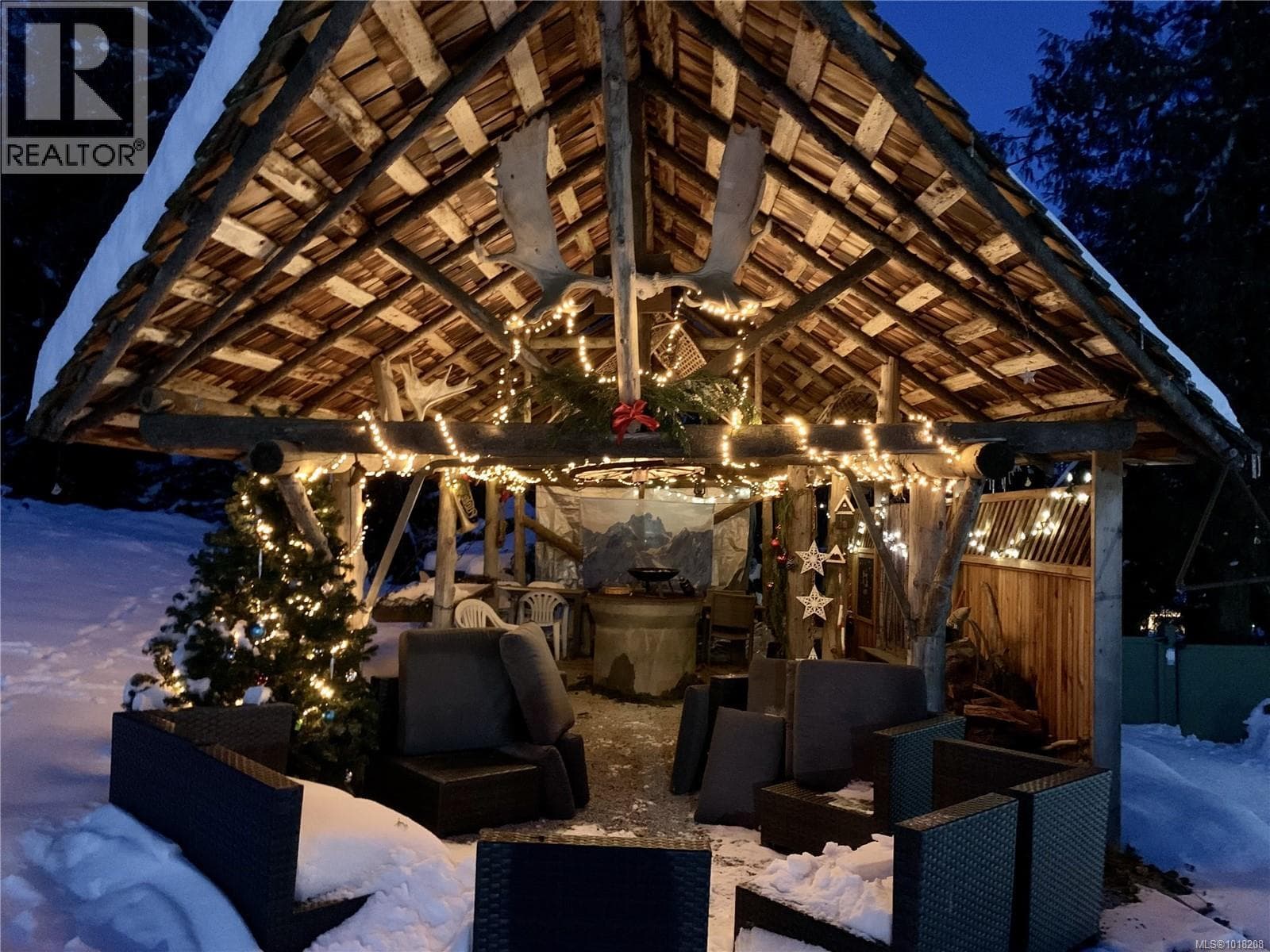 12 1723 Sandy Beach Rd — Mill Bay, British Columbia - Main photo