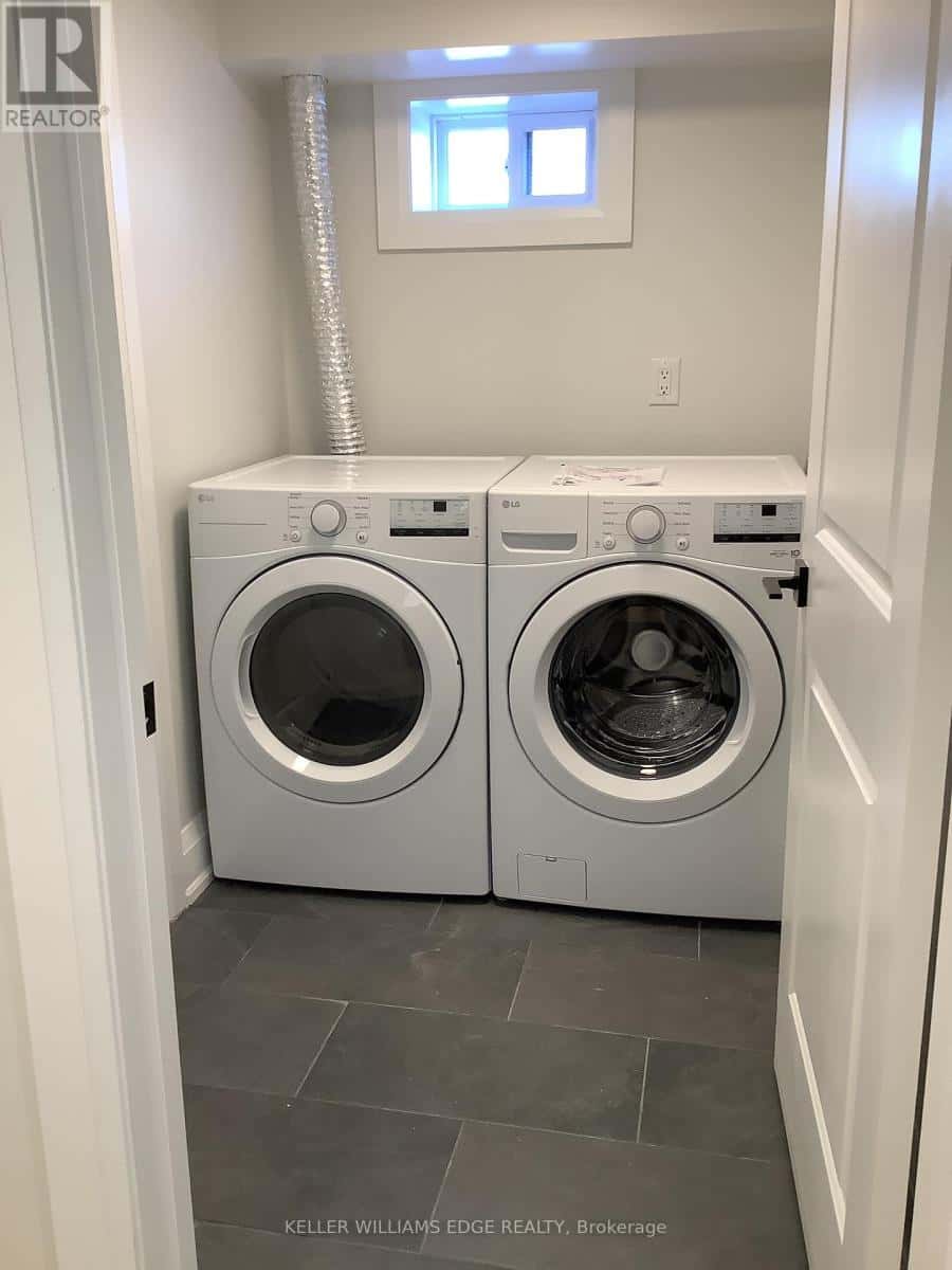 #2 - 93 PURDY CRESCENT — Hamilton (Greeningdon), Ontario - Photo 3 of 13