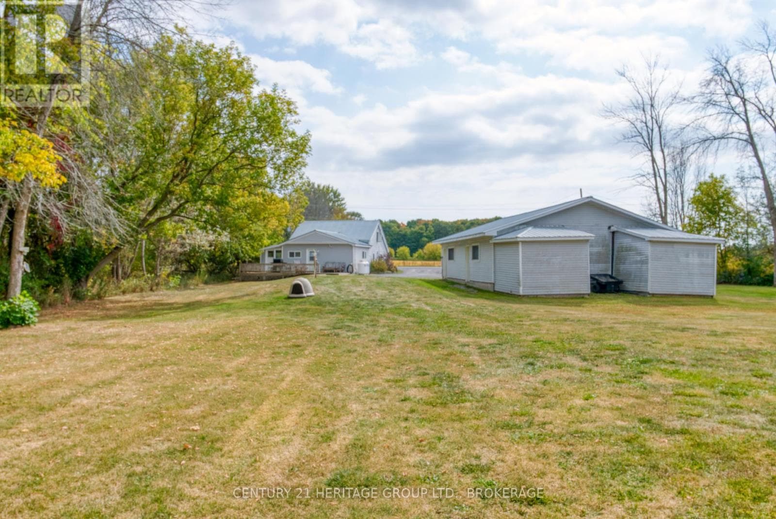 6913 COUNTY 2 ROAD — Loyalist (Lennox and Addington - South), Ontario - Main photo