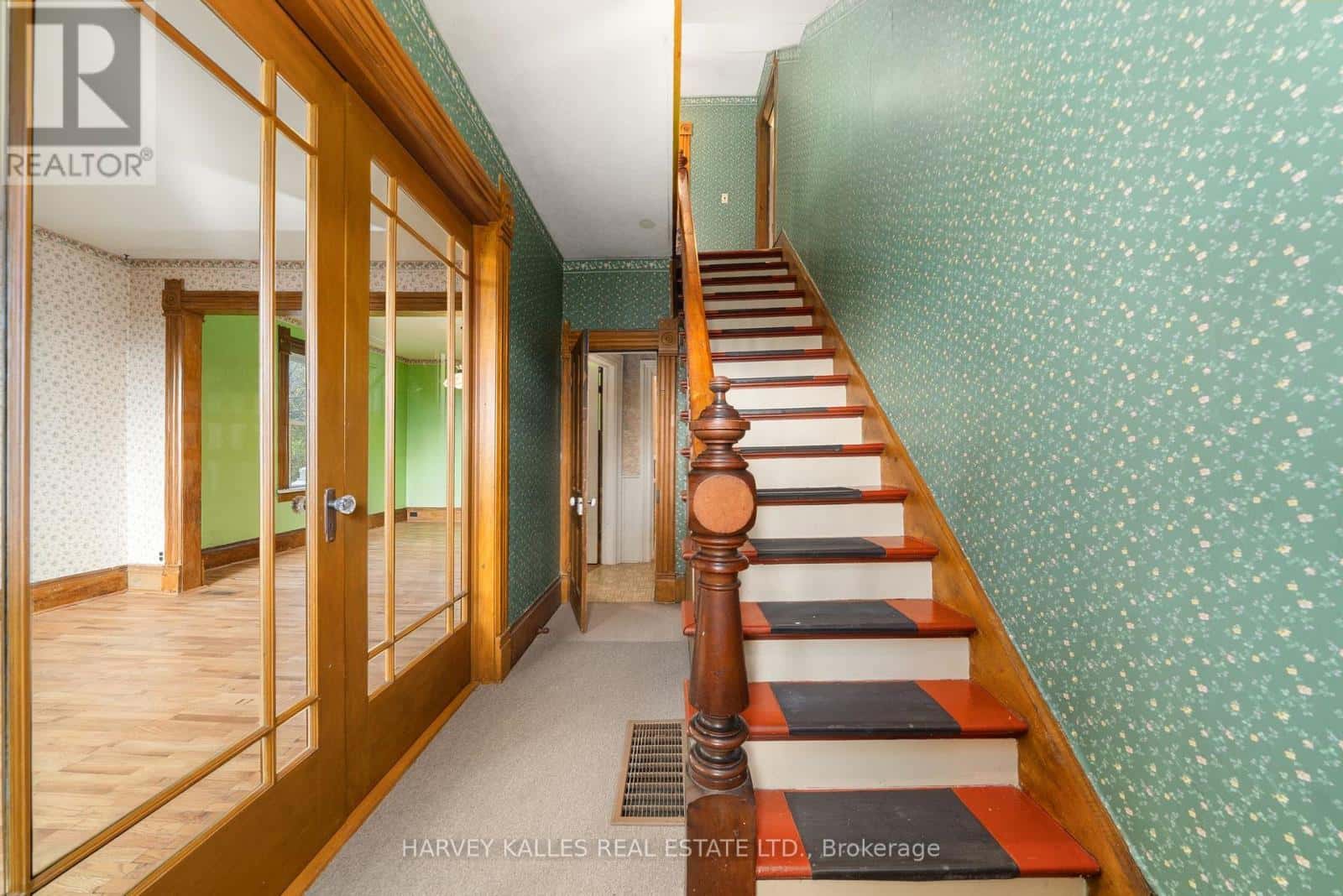 2068 COUNTY ROAD 5 ROAD — Prince Edward County (Sophiasburg Ward), Ontario - Photo 3 of 46