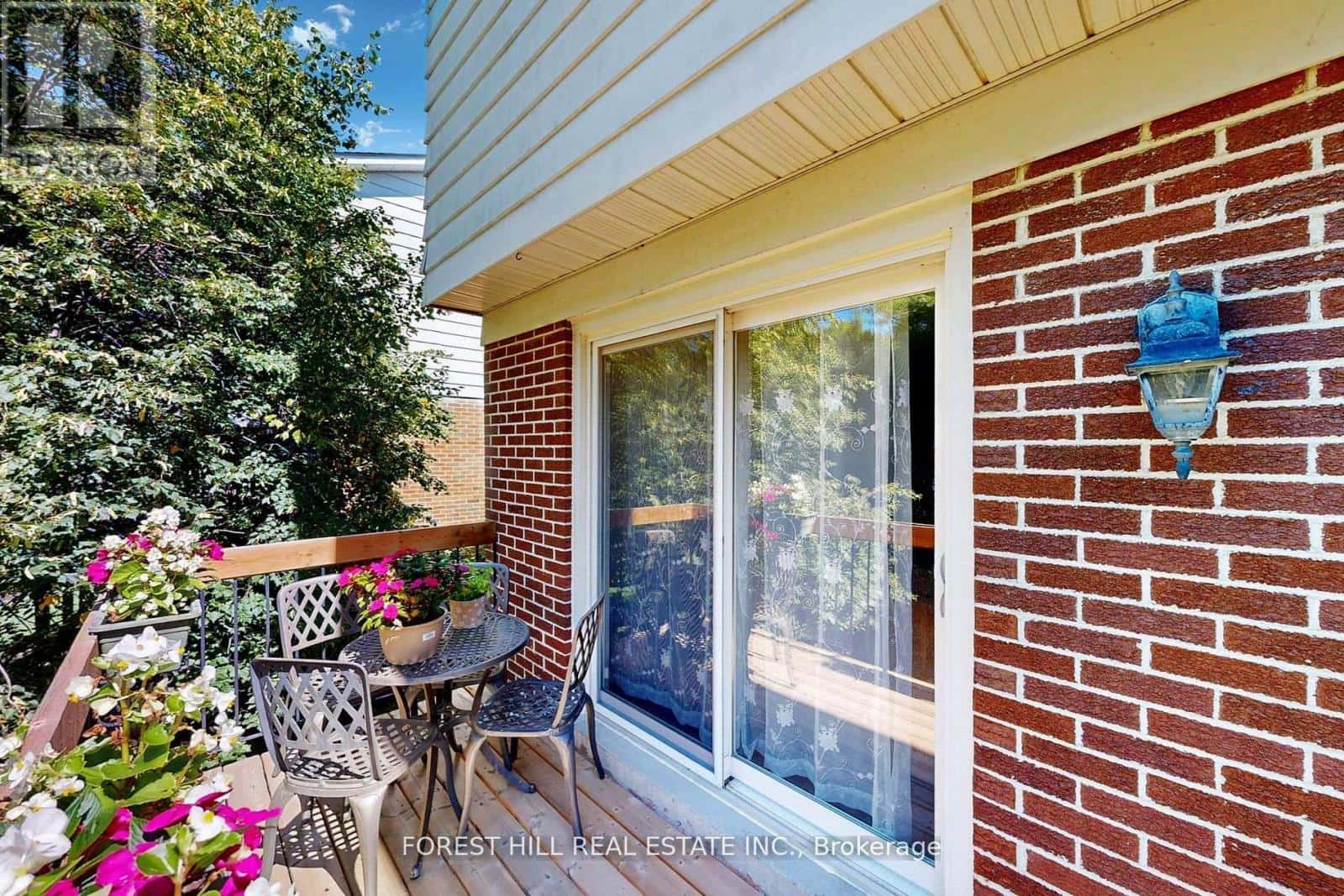 20 THURGATE CRESCENT — Markham (German Mills), Ontario - Photo 4 of 49