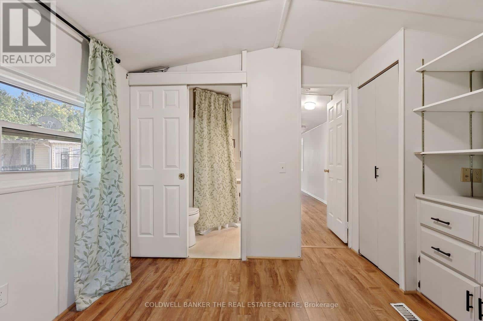 327 - 285 CRYDERMANS SIDE ROAD — Georgina (Baldwin), Ontario - Photo 3 of 21