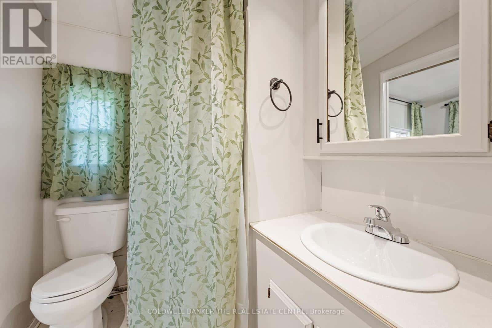 327 - 285 CRYDERMANS SIDE ROAD — Georgina (Baldwin), Ontario - Photo 2 of 21