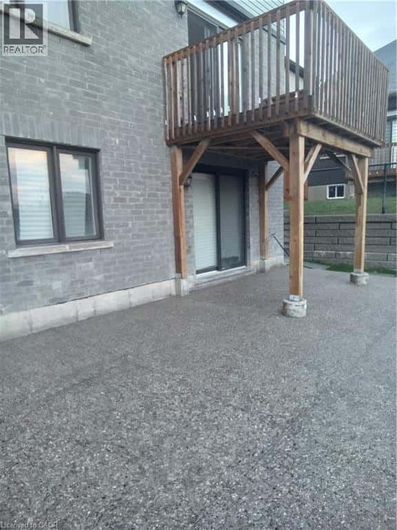 154 DAVID Street — Hagersville, Ontario - Photo 4 of 14