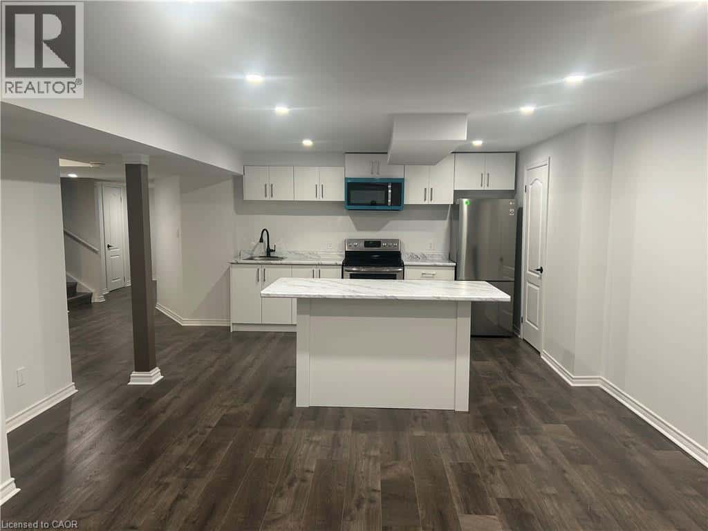 154 DAVID Street — Hagersville, Ontario - Photo 2 of 14