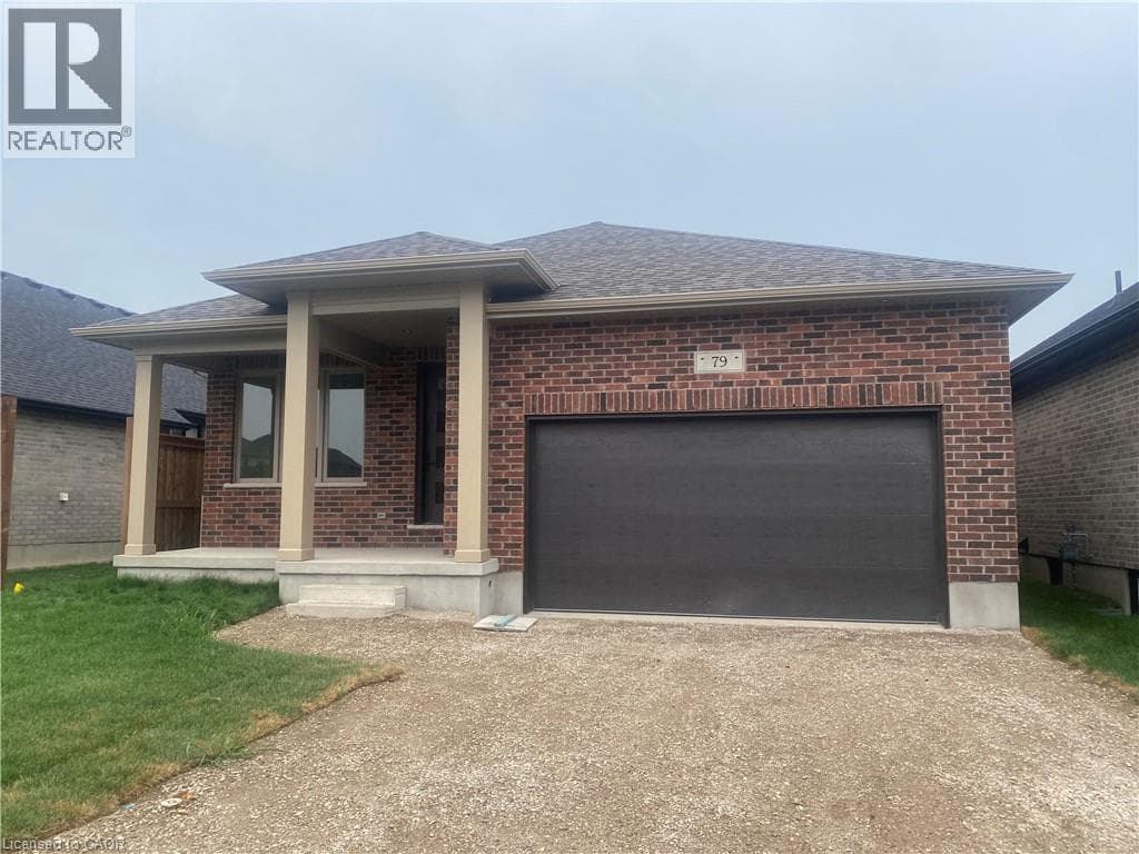 79 SOUTH PARKWOOD Boulevard — Elmira, Ontario - Main photo