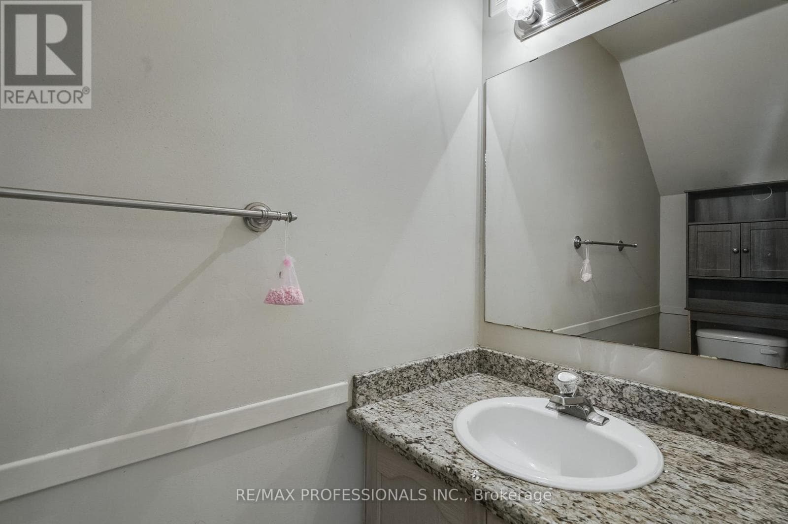 17 - 384 LIMERIDGE ROAD E — Hamilton (Bruleville), Ontario - Main photo