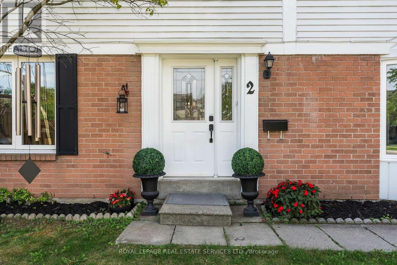 2 MANGROVE ROAD — Brampton (Central Park), Ontario - Photo 5 of 37