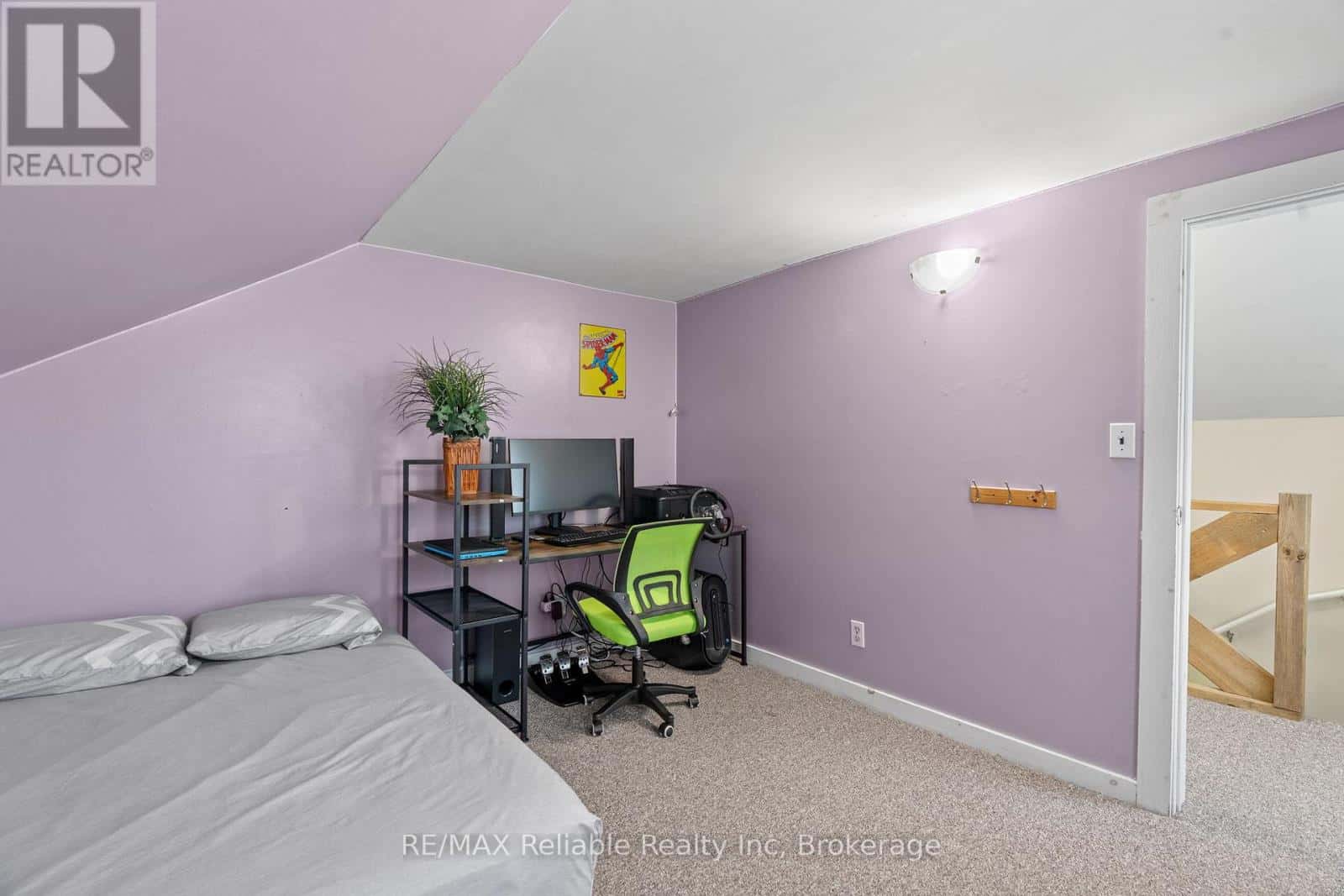 42 WEST WILLIAM STREET — Huron East (Seaforth), Ontario - Photo 2 of 39