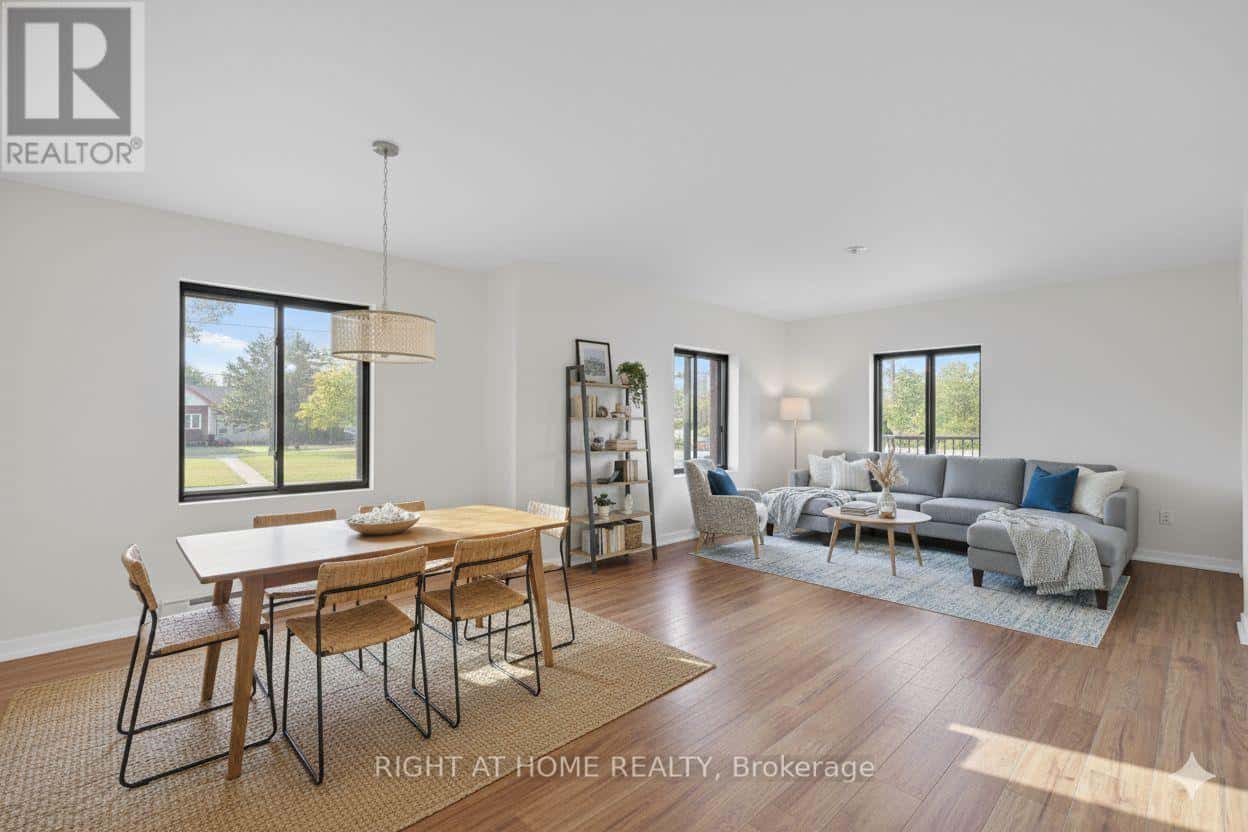 Arnprior, Ontario — Arnprior, Ontario - Photo 2 of 28