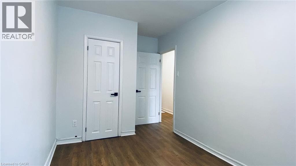 88 LONGFORD Drive — Newmarket, Ontario - Main photo