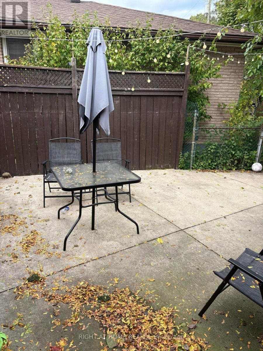 385 MONTMORENCY DRIVE E — Hamilton (Red Hill), Ontario - Main photo