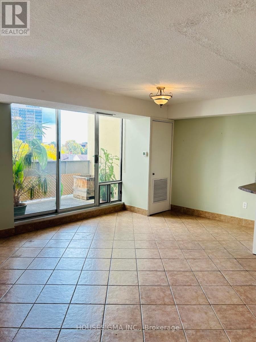 314 - 1300 MARLBOROUGH COURT — Oakville (FA Falgarwood), Ontario - Main photo