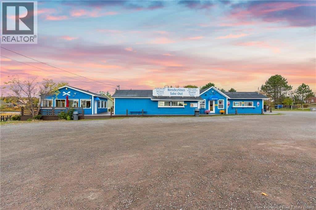 3594 Route 134 — Grande-Digue, New Brunswick - Photo 3 of 44