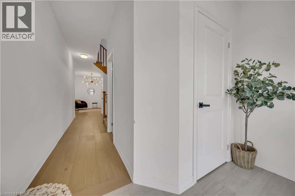 175 REA Drive — Centre Wellington, Ontario - Photo 4 of 50