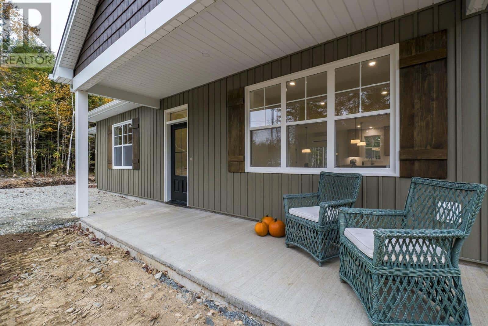 267 Sugarwood Court — Porters Lake, Nova Scotia - Photo 2 of 44