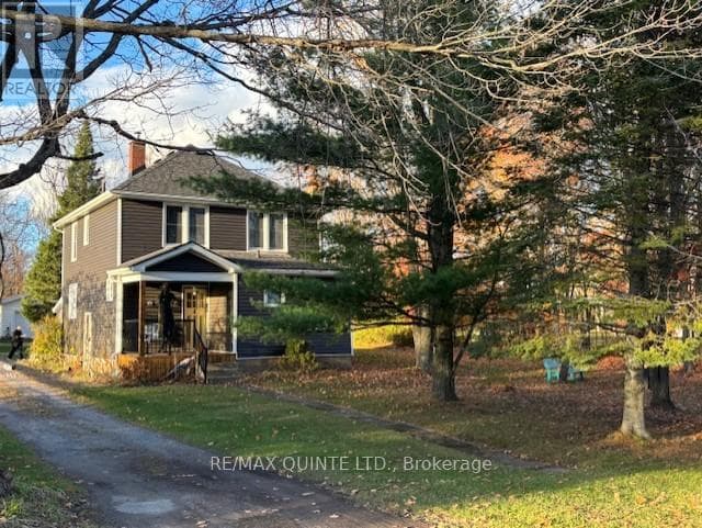 1392 QUEENSBOROUGH ROAD — Tweed (Elzevir (Twp)), Ontario - Main photo