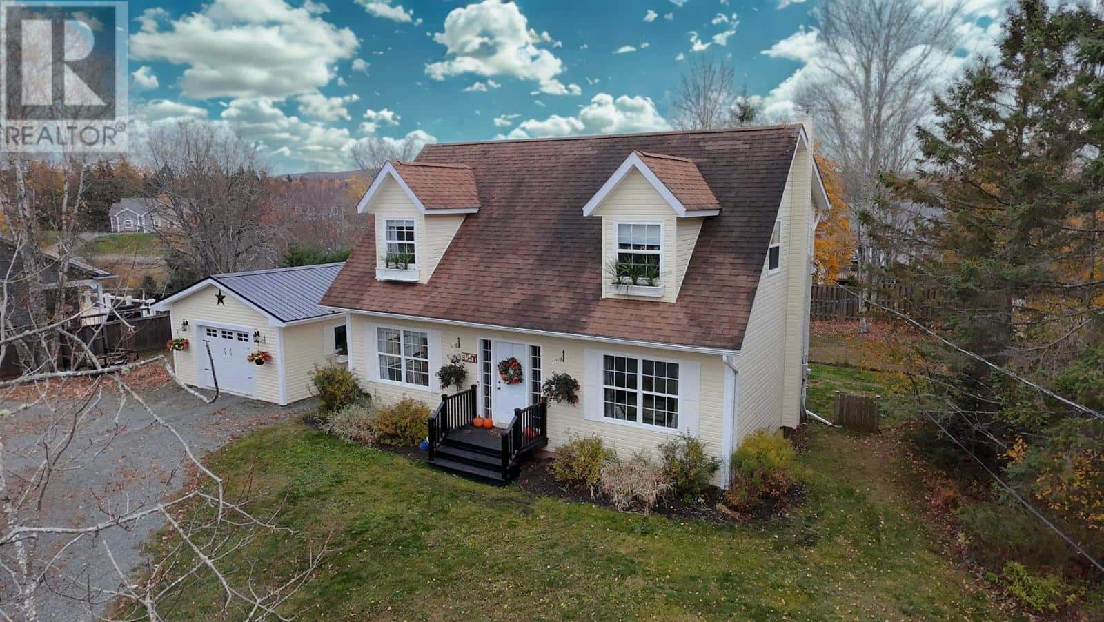 54 Eaton Drive — Valley, Nova Scotia - Photo 3 of 30