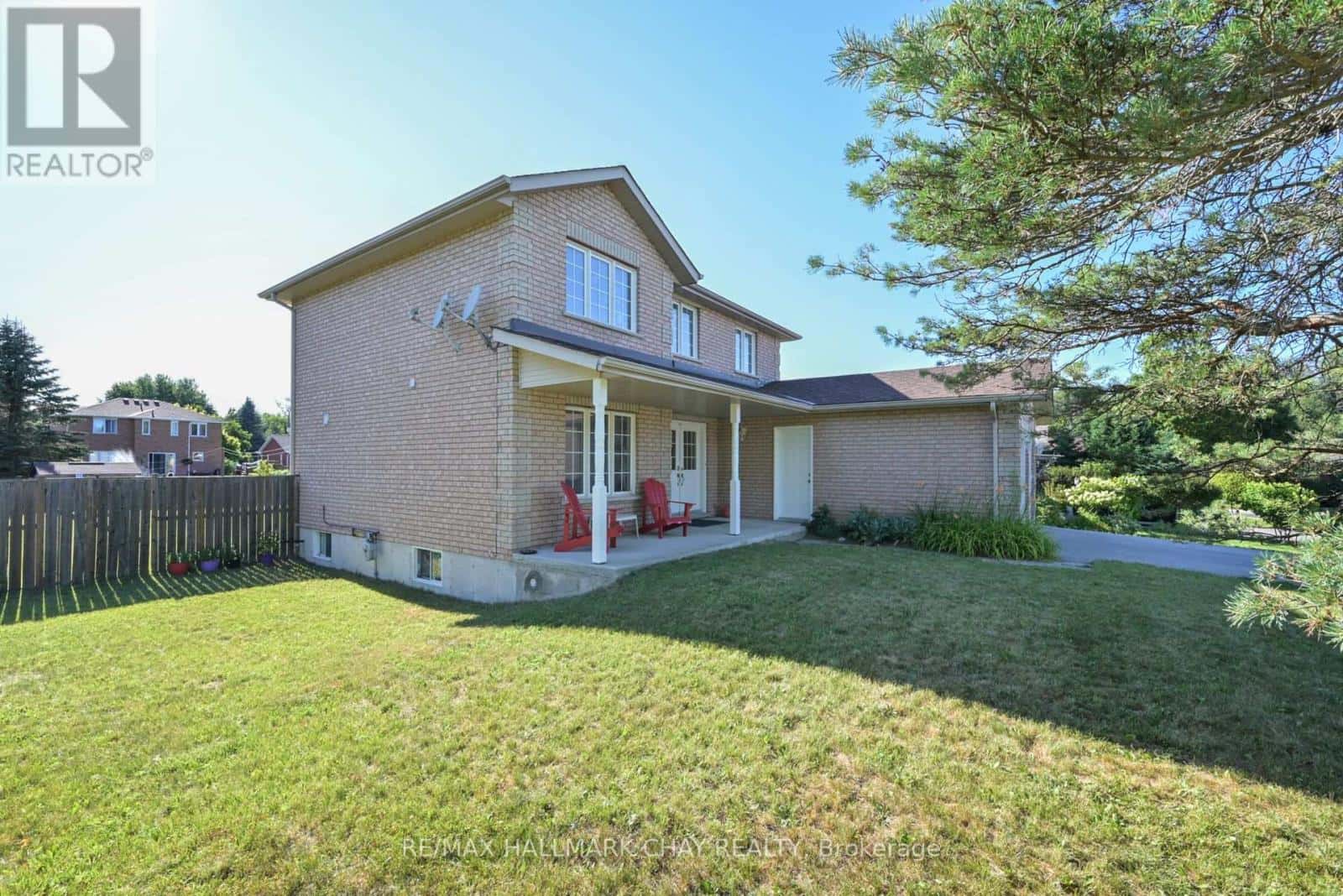 16 BRIAN CRESCENT — Adjala-Tosorontio (Everett), Ontario - Photo 4 of 29