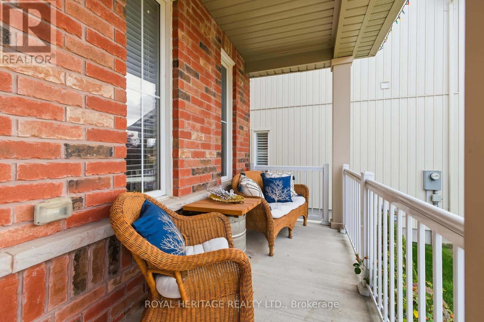 7 SUNDERLAND MEADOWS DRIVE N — Brock (Sunderland), Ontario - Photo 3 of 35