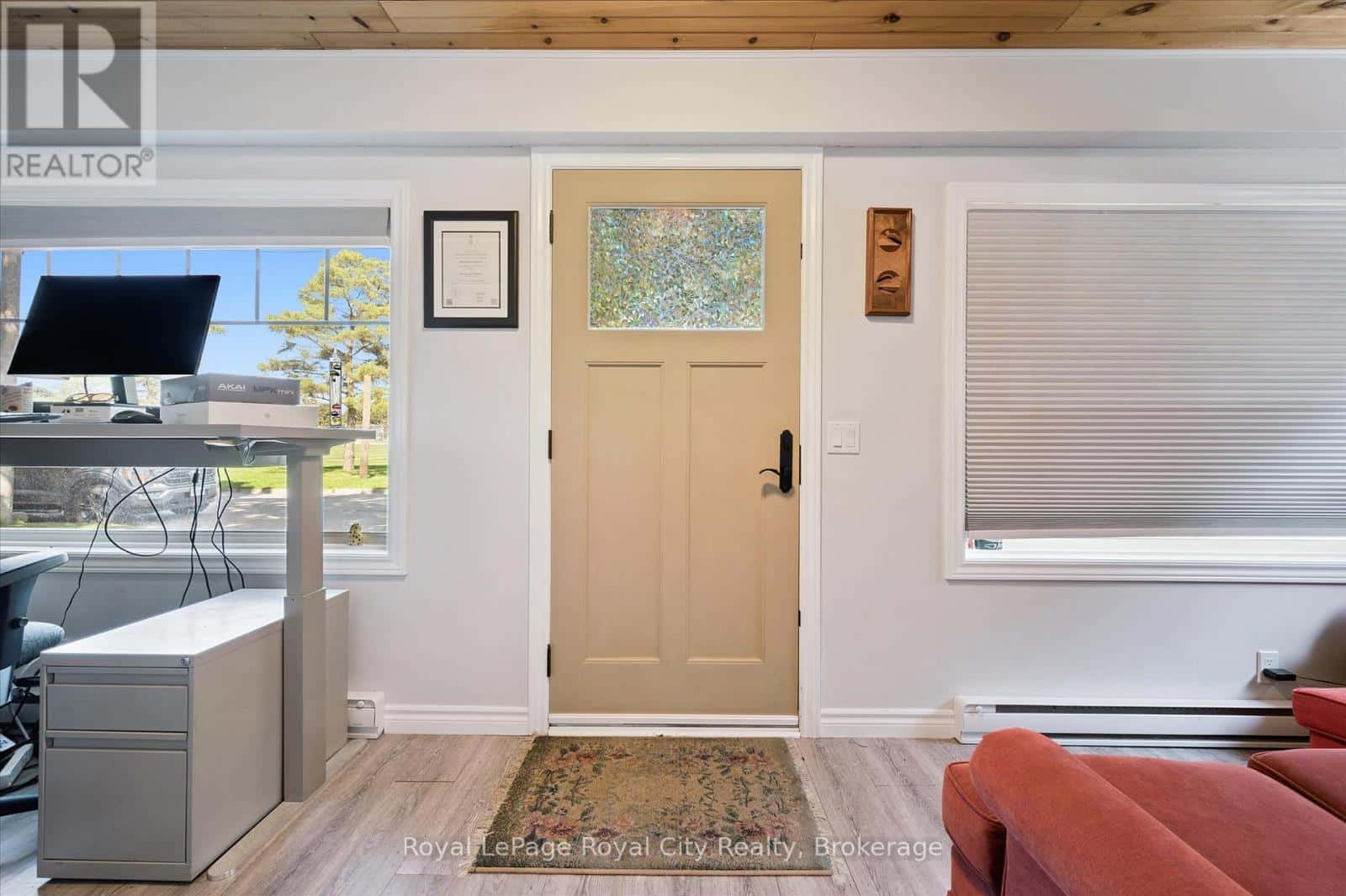 UNIT B - 92 KATHLEEN STREET — Guelph (Exhibition Park), Ontario - Photo 4 of 19