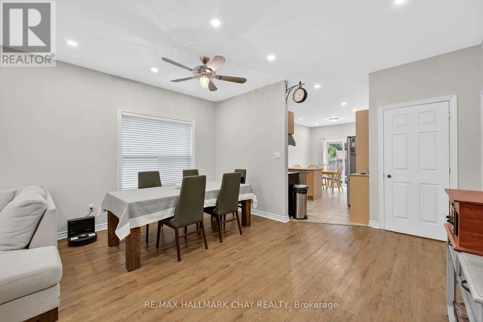 158 PRINGLE DRIVE — Barrie (Edgehill Drive), Ontario - Photo 3 of 22