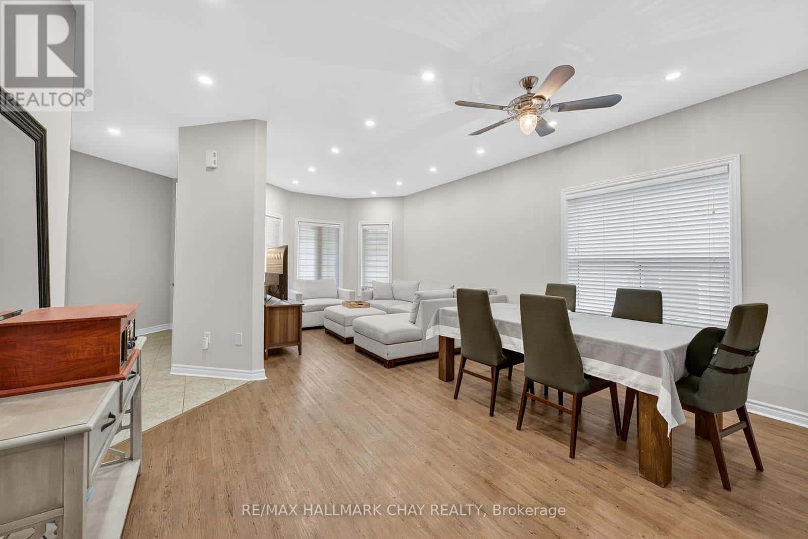 158 PRINGLE DRIVE — Barrie (Edgehill Drive), Ontario - Photo 4 of 22