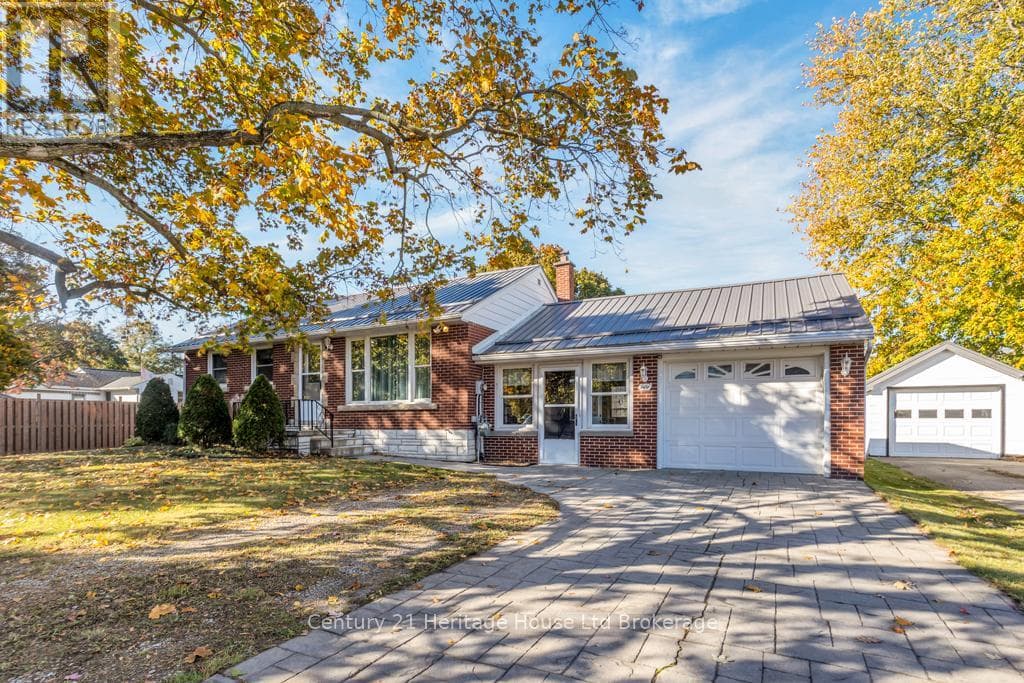 50 MACHENRY STREET — Lambton Shores (Forest), Ontario - Main photo