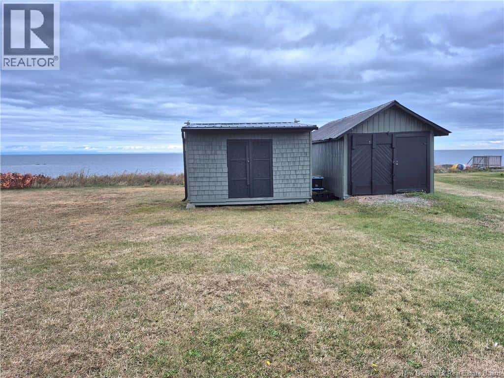 615 Rue Principale — Pointe-Verte, New Brunswick - Photo 5 of 22