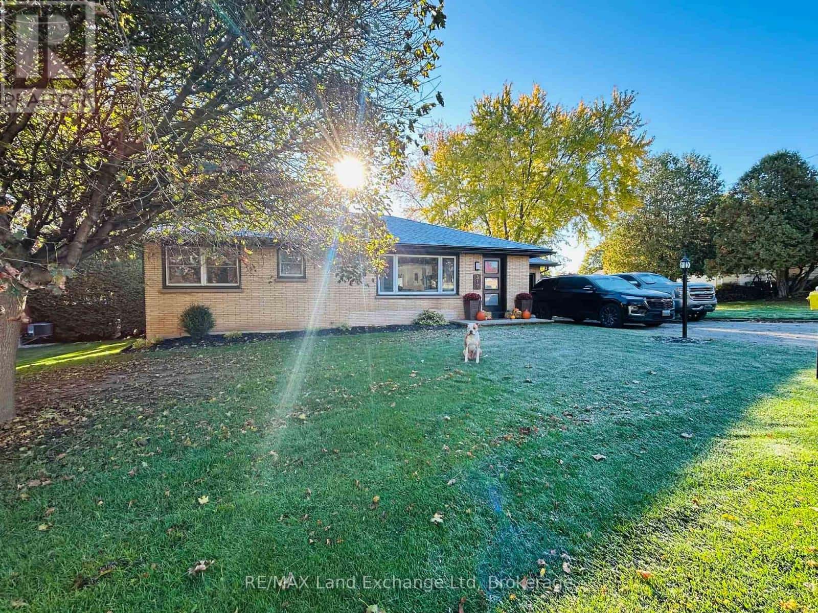 317 CARLING TERRACE — North Huron (Wingham), Ontario - Photo 2 of 24