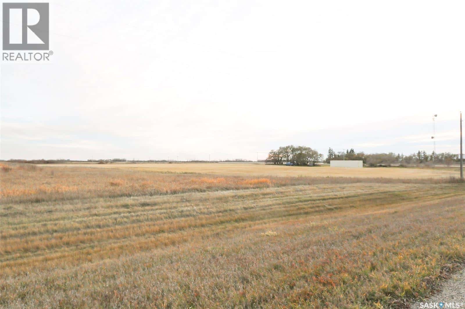 804 Main STREET — Good Lake Rm No. 274, Saskatchewan - Photo 5 of 10