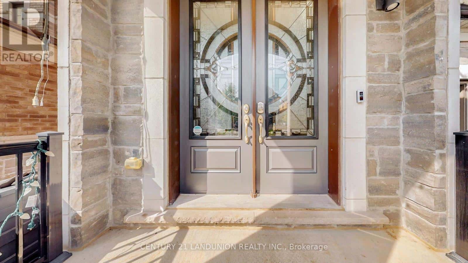 234 TOUCH GOLD CRESCENT — Aurora (Bayview Southeast), Ontario - Photo 4 of 50