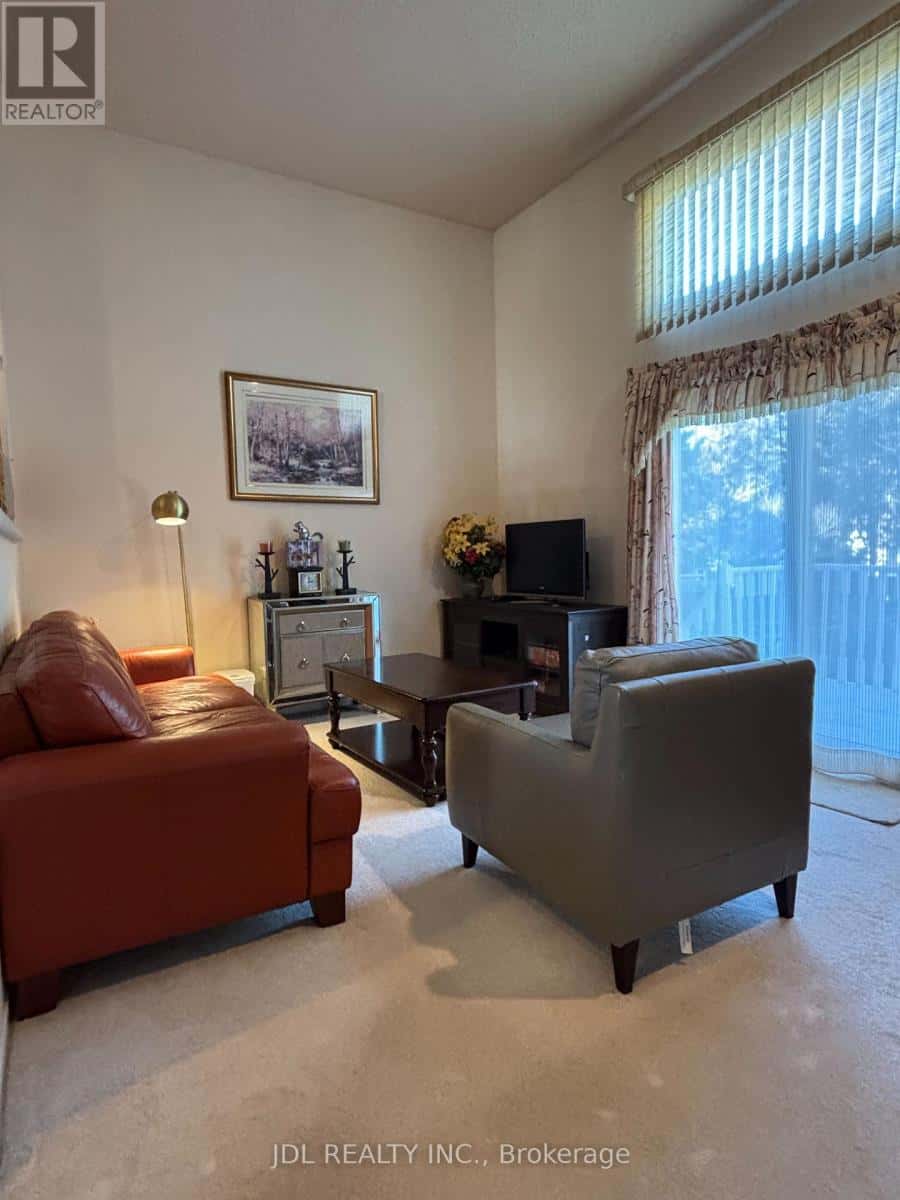 65 COTTONWOOD COURT — Markham (Bayview Fairway-Bayview Country Club Estates), Ontario - Photo 5 of 16