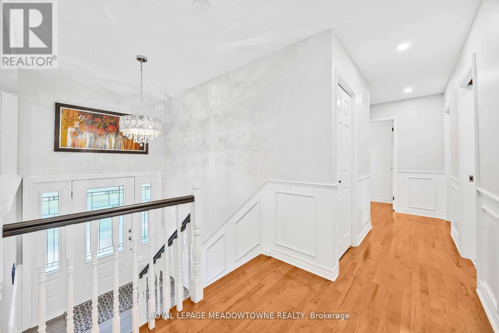 106 CAMPBELL AVENUE E — Milton (Campbellville), Ontario - Photo 5 of 50